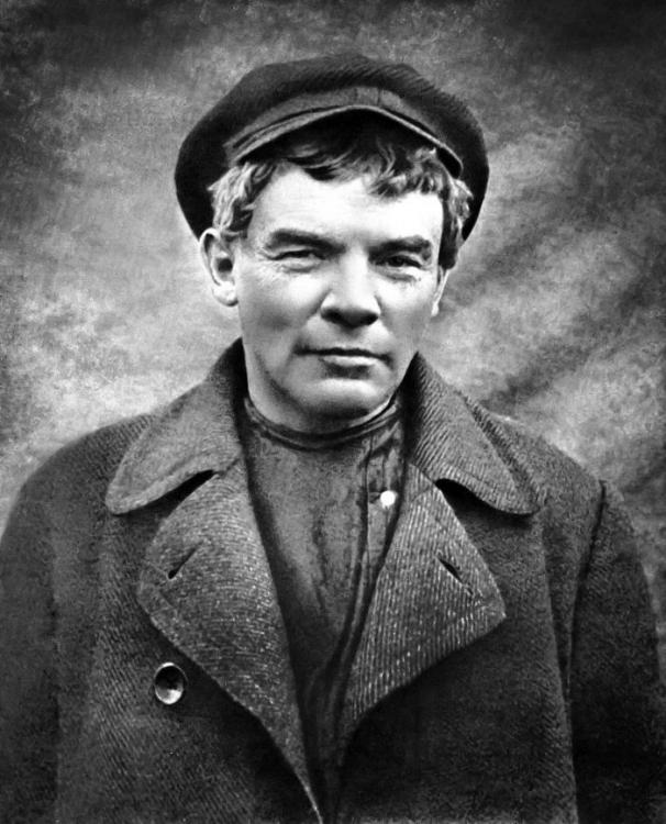 lenin.thumb.jpg.9f28c41be14e5e05410e522acd95b853.jpg