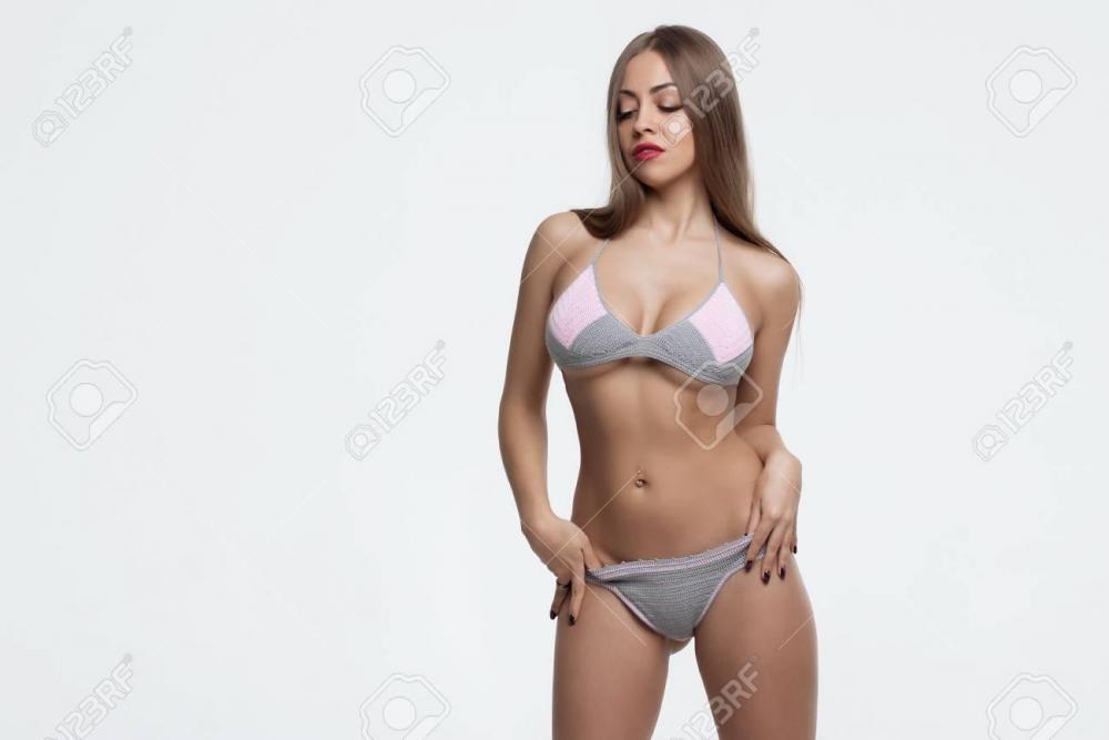95962777-sexy-woman-on-white-background-perfect-womans-body-.thumb.jpg.a5ff6a89650b6c874cf1e996b5fbf447.jpg