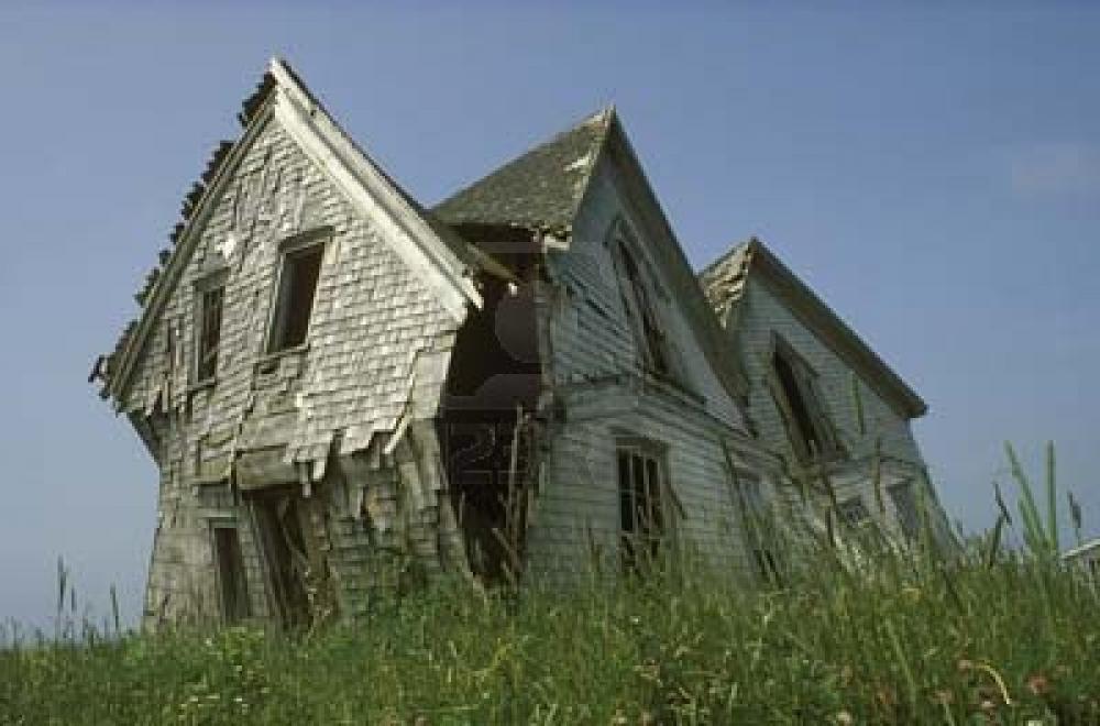house-falling-down-2_0.thumb.jpg.11418c7fcc2a3ca262efb1f6a1c5555c.jpg