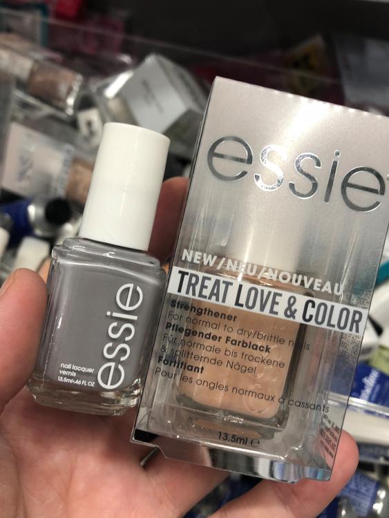 Essie.jpg