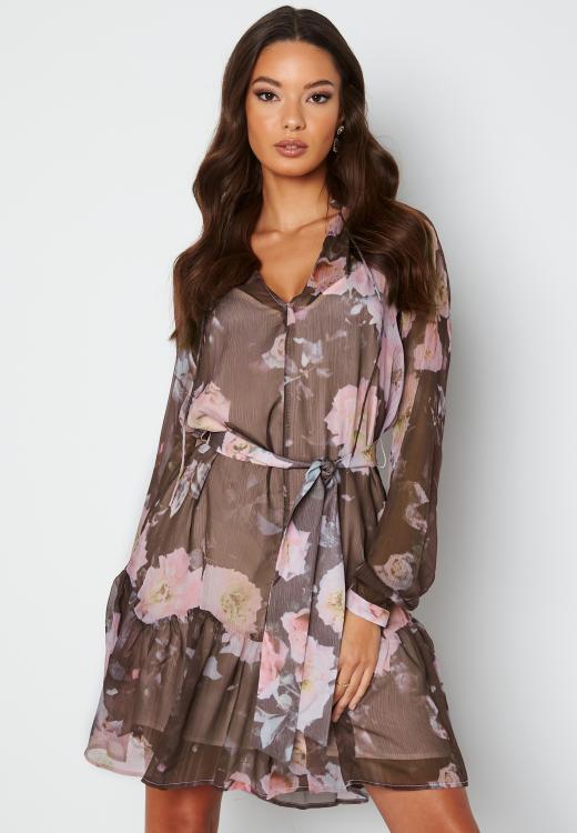guess-veronica-dress-p60g-motion-roses-bl.thumb.jpg.6bbd0e697d74d147875d32cfac14a2d9.jpg