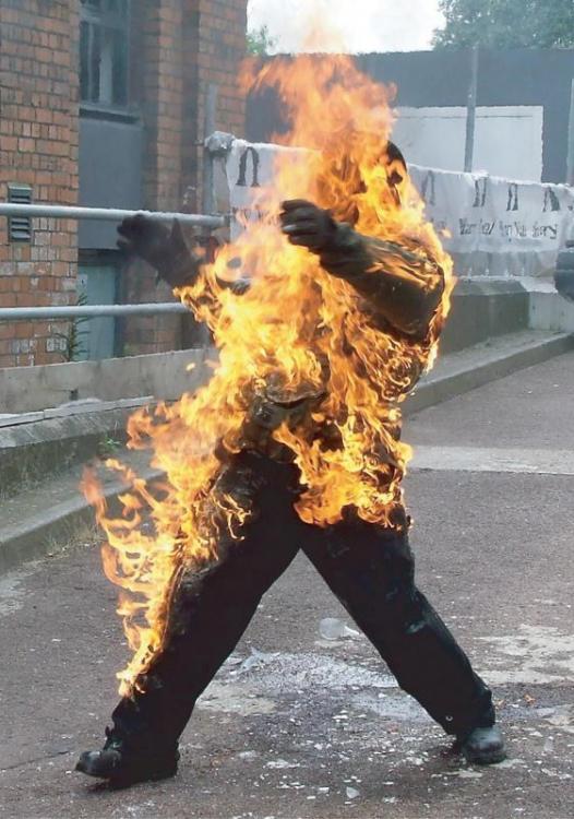 man_on_fire.thumb.jpg.f18c476533b4e529001bc03b2e94c895.jpg