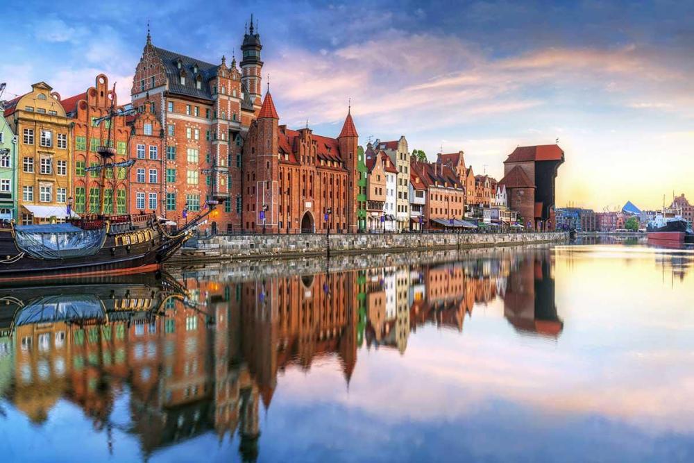 gdansk.thumb.jpg.fdf6d1fda92a6b19e83bbcabdad8eb36.jpg