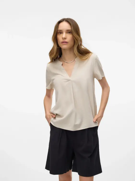 veromoda-vmmymilossv-necktopwvnga-graa.thumb.webp.7d02dbb4249fe534c86d1cf18138a2a6.webp